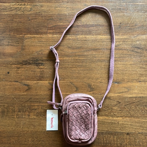 Genicci Purple Leather crossbody 💜 - Picture 2 of 8